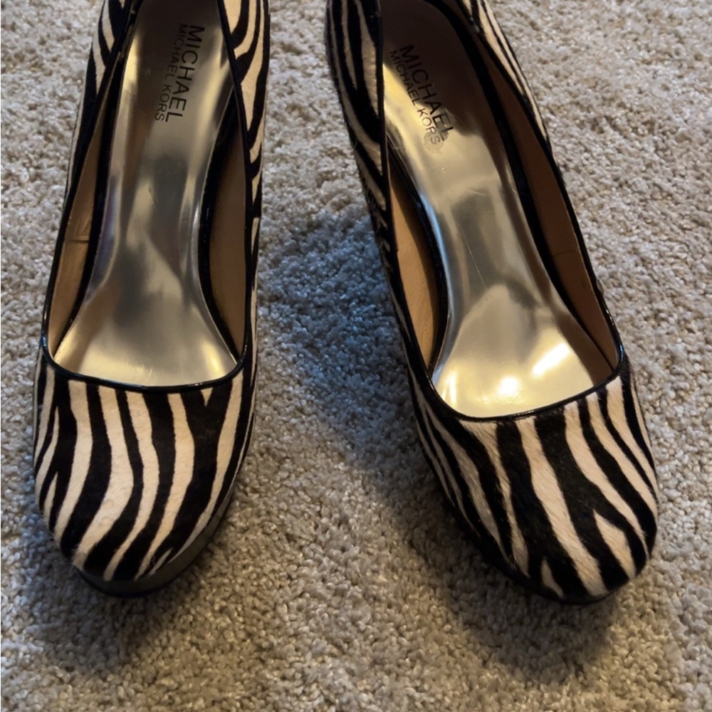 Michael Kors Black White Zebra Calf Hair Haircalf Pump 4.5” High Heels Womens 9M